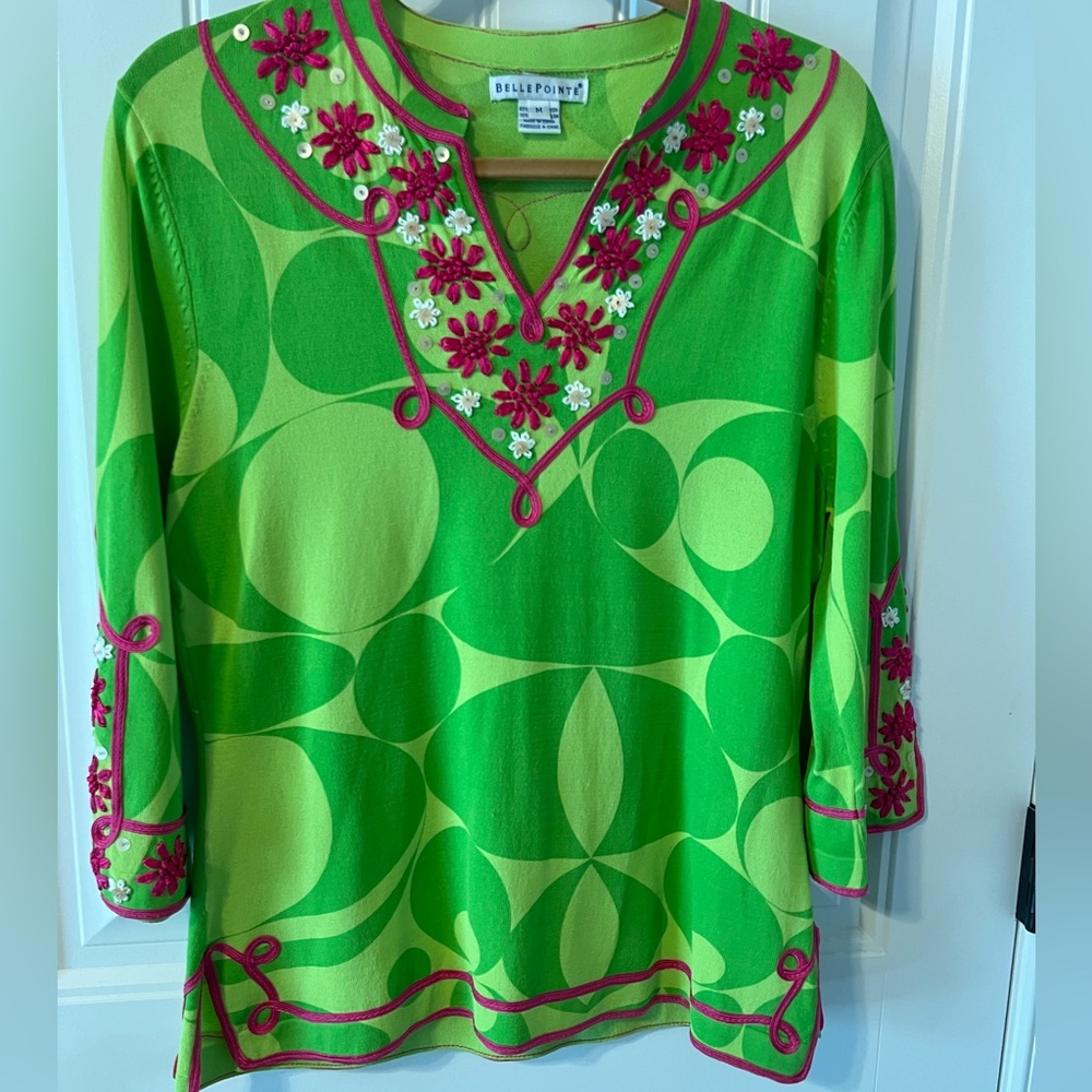 #637. Belle Pointe Bright Green Top with Pink Embroidery Accents. Size M